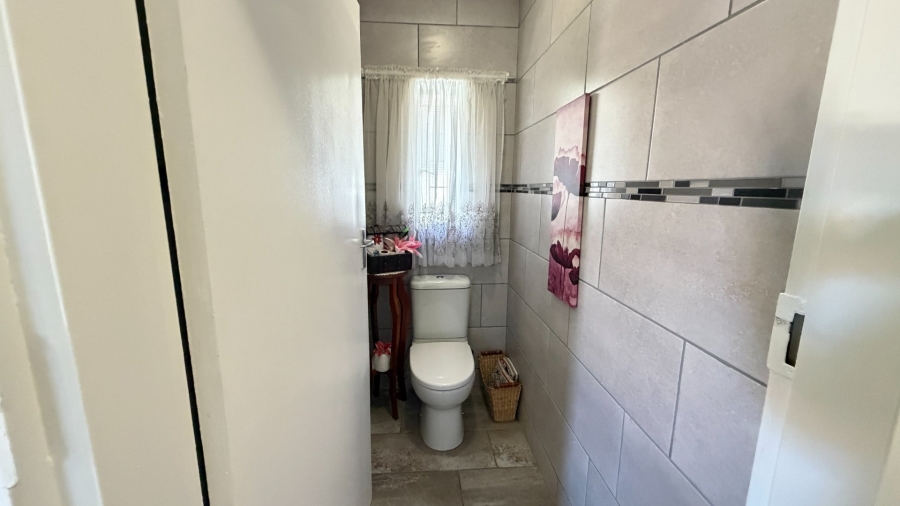 2 Bedroom Property for Sale in Miederpark North West